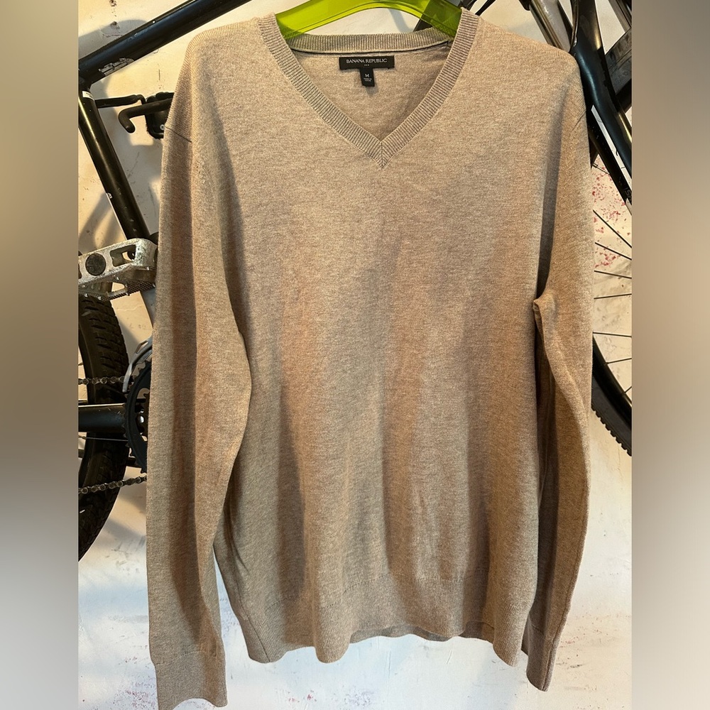 Banana Republic Sweater Men’s Size Medium